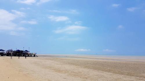 Gold Coast Morib Themepark View Studio