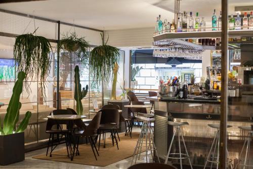 Aparthotel Mariano Cubi Barcelona - image 7