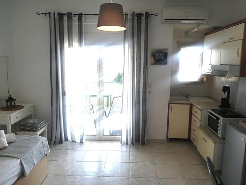  R&T APARTMENTS in Kallithea (Chalkidiki)