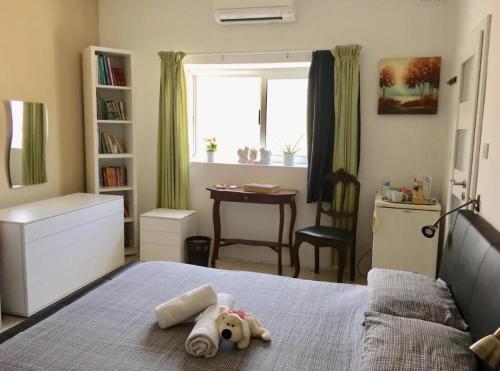 Pembroke Suites 1