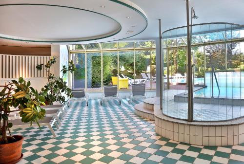 Hotel Marko – Seelach, CA