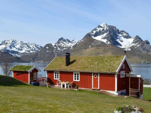 Two-Bedroom Holiday home in Gravdal 2