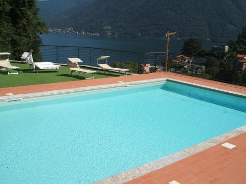  Green & Lake Home in Argegno