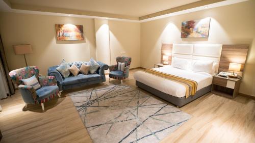 Junior Suite with Sea View image 10