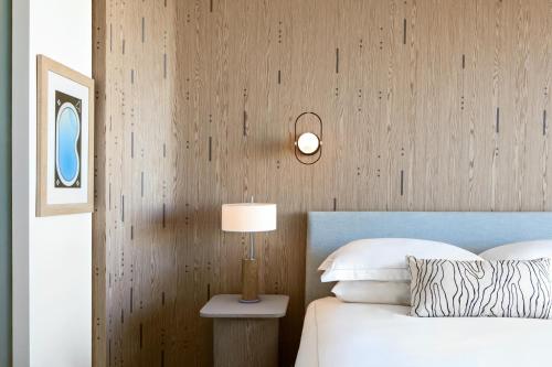 Essential Room