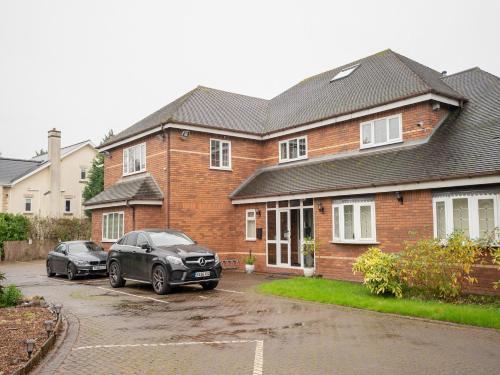 Oyo Oakcroft Guest House Manchester Airport