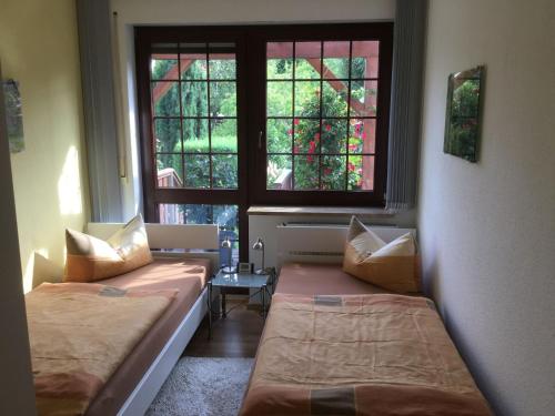 Ferienwohnung Am Park Weimar 7.1km von Frankendorf entfernt