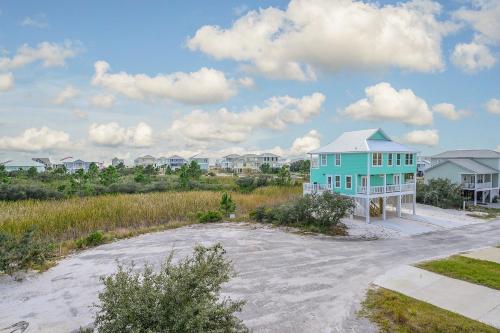 New Listing! Spacious Beach Home With Pools & Tennis Home - image 8