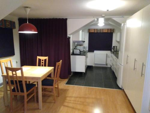 Honeymoon Seaview Apartment - image 4