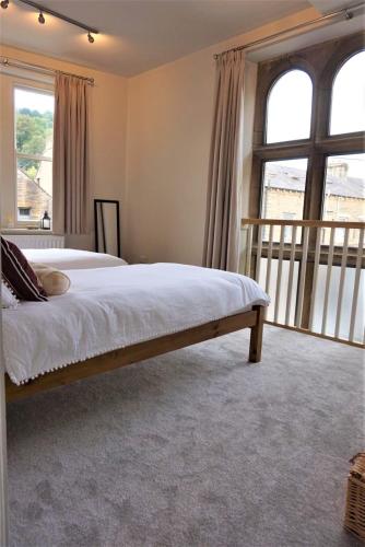 2 Bed Luxury Duplex Hebden Bridge Sleeps 5