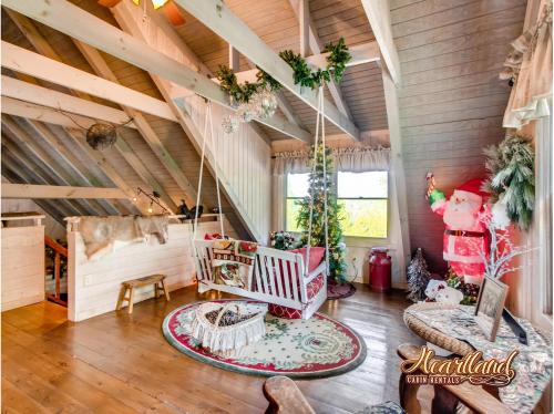 LJ's COZY GETAWAY - image 5