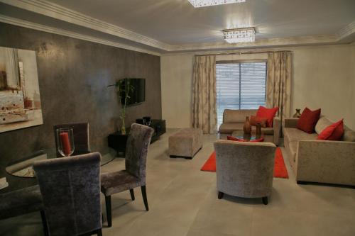 Bar/lounge, S Villa Moyal Executive Apartment and Suites in Greater Melrose