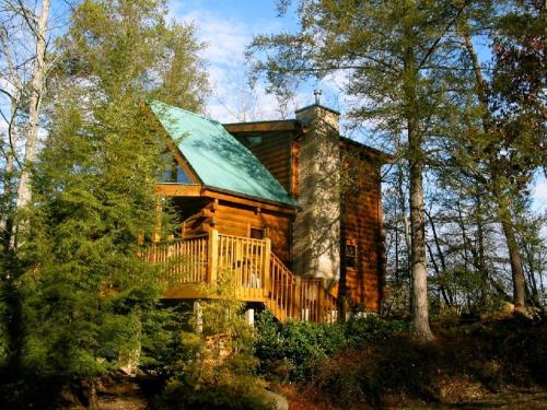 Sticks and Stones in Sevierville, USA