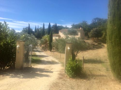 Le mas des cigales gîte à louer Visan