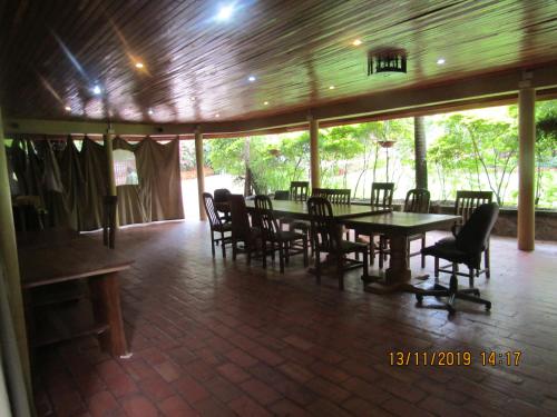 Trung tâm dịch vụ văn phòng, Hospitality Connect in Kampala