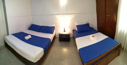 Yellow House Hostel – Medellin, VT