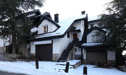 Chalet Adosado zona med/baja - Sierra Nevada