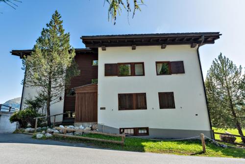 Chesa Trisur - Celerina - Apartment