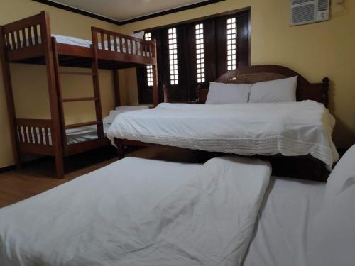 Trellis Cabanas