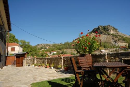 Guesthouse To Spiti Τou Gakou
