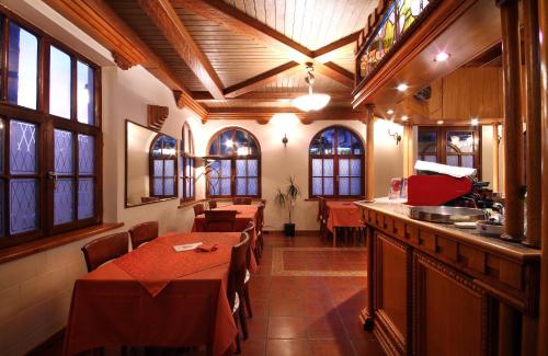 مطعم, Panonija in دوبروتا