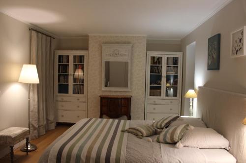 House with private parking and garden in the center of Bernay