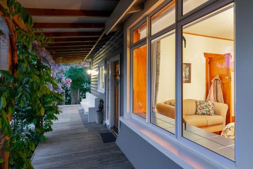 Olde Mill House Bed & Breakfast and Cycle Hire in Blenheim