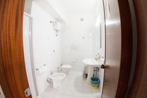 Hotel Eden - image 7