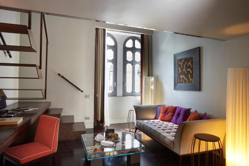 Hotel The Gray