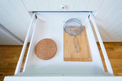 Modern apartment Spanelska - image 10