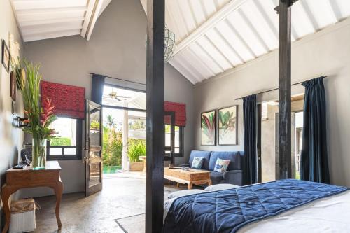 Deluxe Sunset Villa with Private Pool image 6