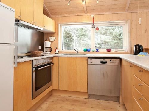 Three-Bedroom Holiday home in Rødby 6