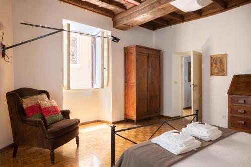 Spectacularly bright, by Piazza Navona and the Pantheon - A/C, Wifi, Elevator