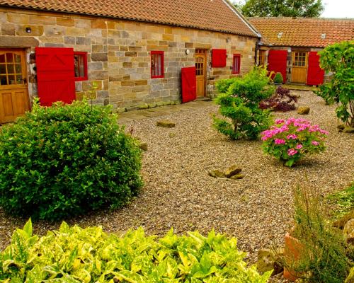 Spangle Cottage, Borrowby Farm Cottages