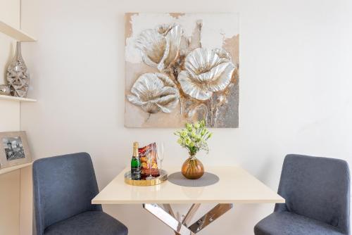 COZY&QUIET apartment with A/C in city centre, Praha (fotografie 2)