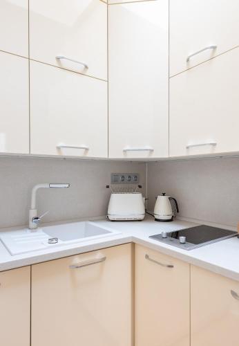 COZY&QUIET apartment with A/C in city centre, Praha (fotografie 9)