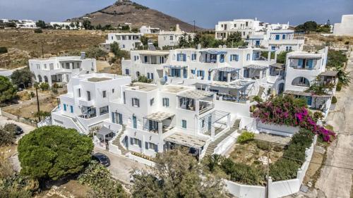 Cleopatra Seaside Homes, Logaras, Paros