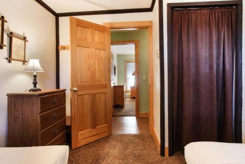 Arrowhead Lodge Haus condo - image 5