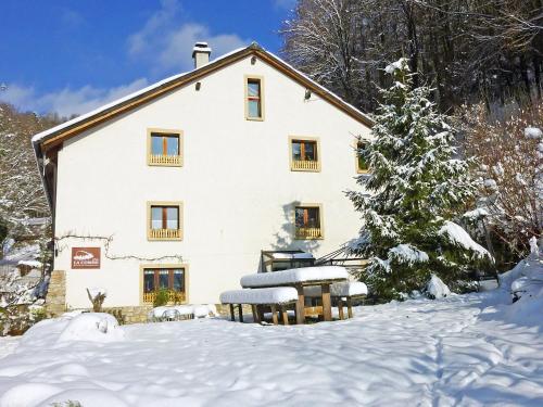  Studio La Bergerie by Interhome, Pension in Ocourt bei Fahy