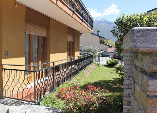  Appartamento Donnas, Pension in Donnas bei Traversella