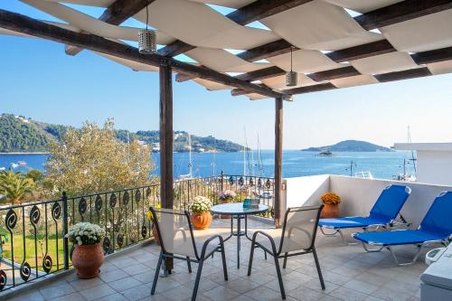  Luxury TownHouse in Skiathos-Stadt