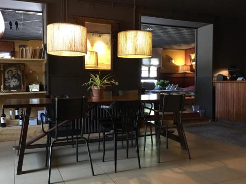 酒吧/高級酒吧, Hostal Can Maret in 比拉德穆爾斯