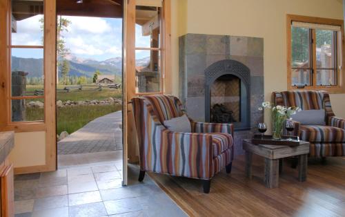 Highlands Ranch Resort - image 9