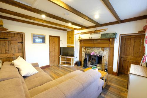 The Cottage Hillside in Newport