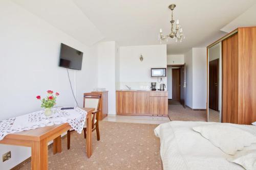 Superior Apartment image 7