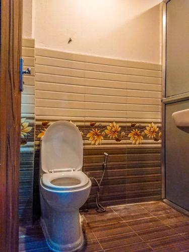 Bathroom, Durbar Square Backpackers Inn in Sundhara