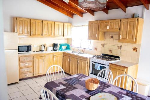 Tropical Breeze Vacation Home and Apartments in Gros Islet