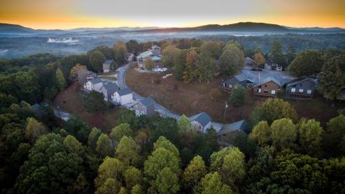 The Villas at Coosawattee River Resort