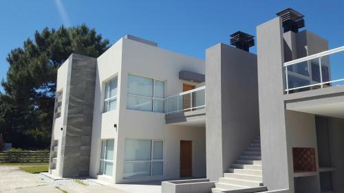 DOS PINOS