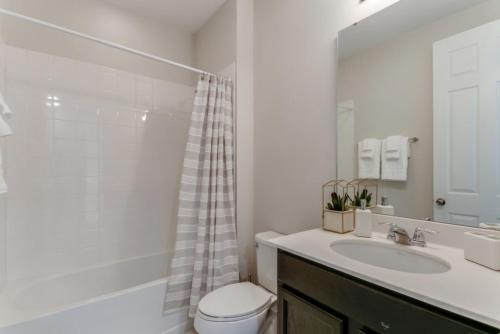 Beautiful Villa with Private Pool Close to Disney Orlando Villa 3124 - image 3
